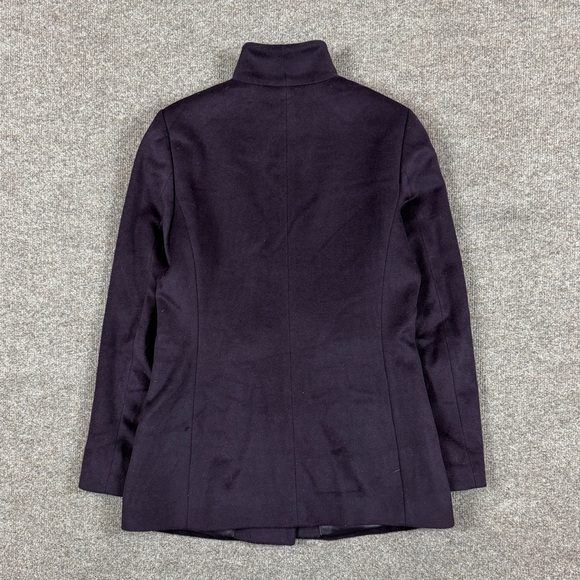 Winter coat - Picture 2 of 9